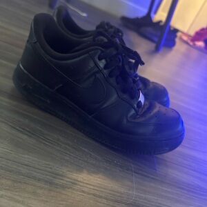 Nike Black Low-Top Leather Sneakers